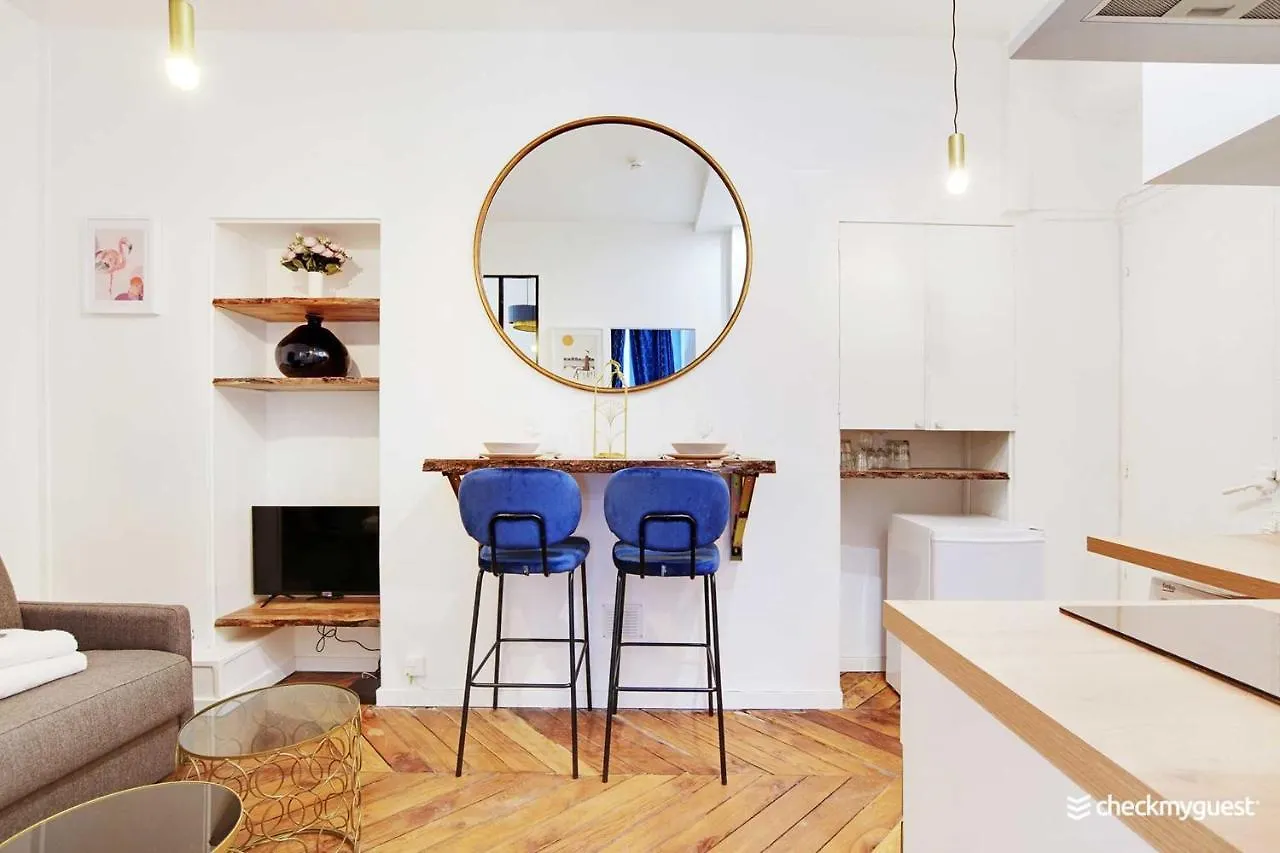 Magnifique Studio 4P - Alexandre Dumas - 2 Apartment Paris 0*,  France